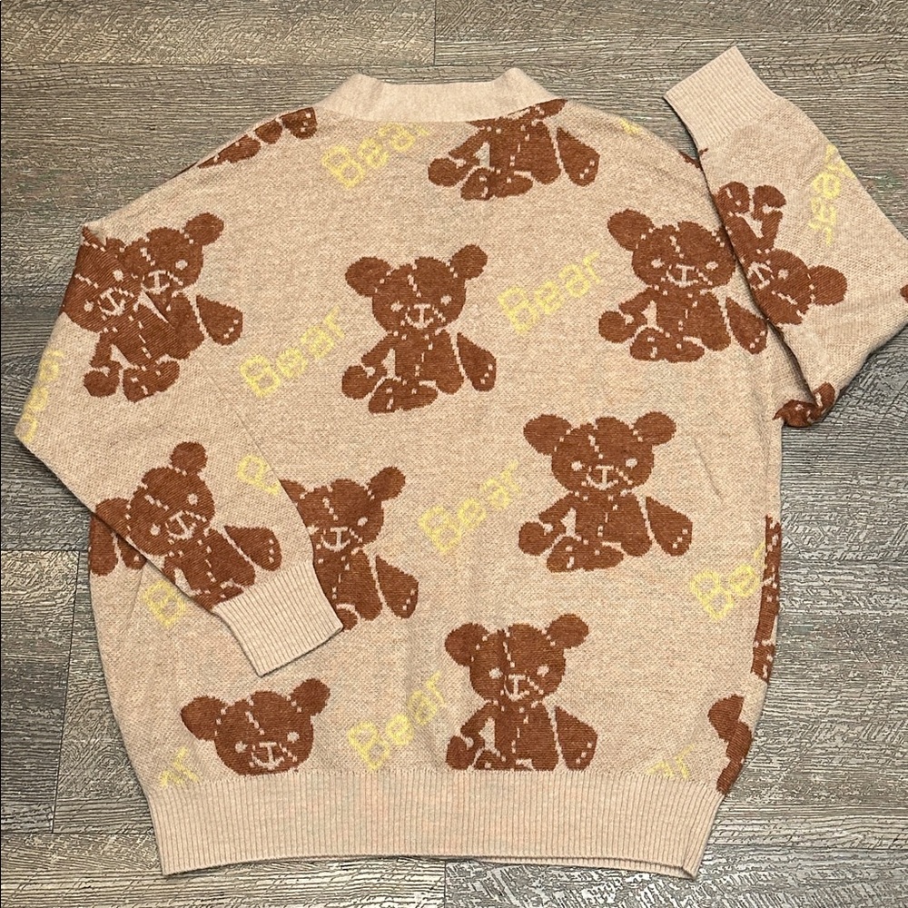 Very Soft 100% Wool Button-Front Beige Teddy Bear Design Cardigan Sweater Size M